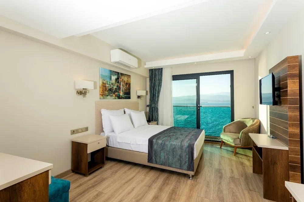 Premium Oda, 1 Yatak Odası, Sigara İçilmez, Deniz Manzaralı