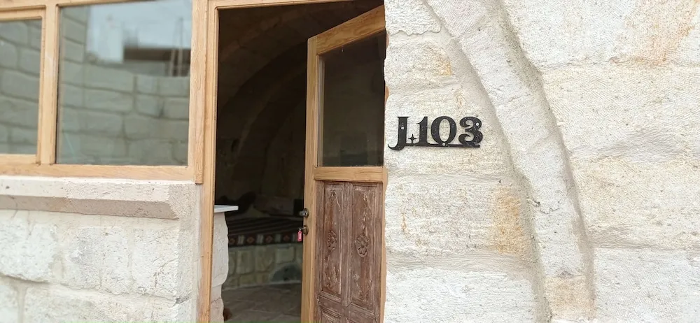 J.103