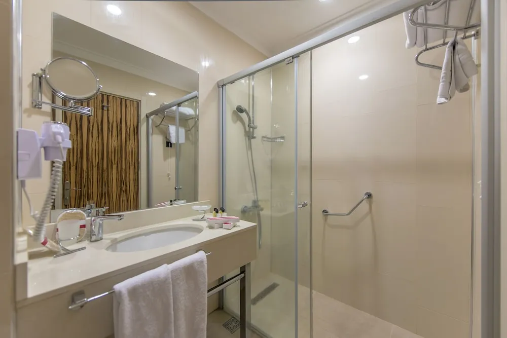 Deluxe Süit, Sigara İçilmez (1 King Bed, 1 Single Bed)