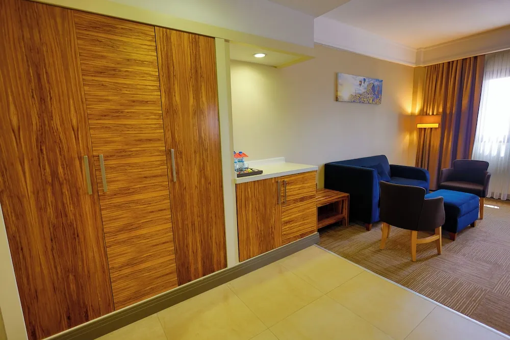 Deluxe Süit, Sigara İçilmez (1 King Bed, 1 Single Bed)
