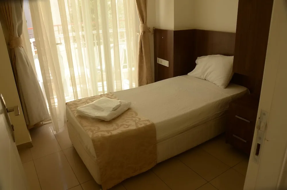 Standard Üç Kişilik Oda