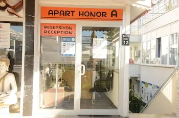 Apart Honor A Side