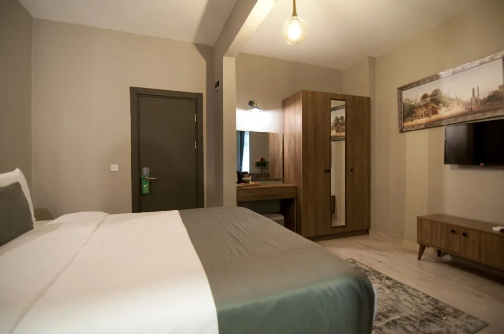 Deluxe Tek Büyük Yataklı Oda