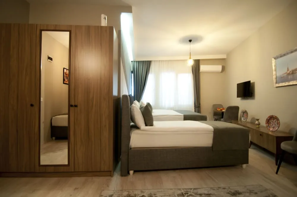 Deluxe Tek Büyük Yataklı Oda