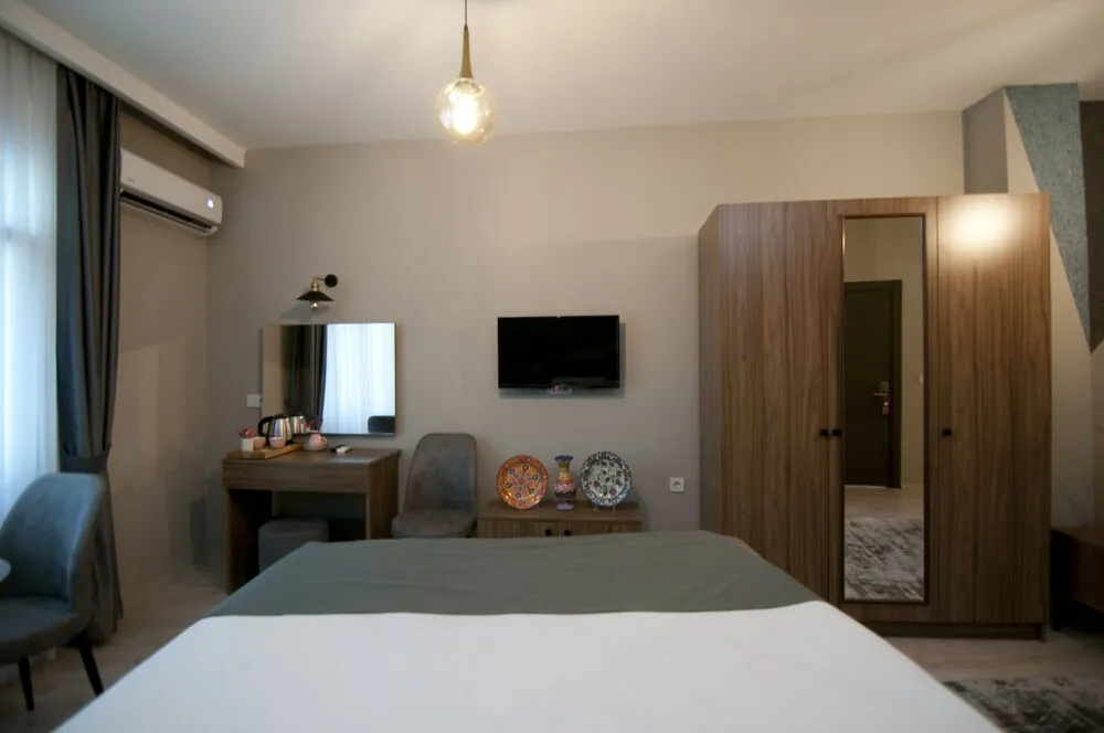 Deluxe Tek Büyük Yataklı Oda