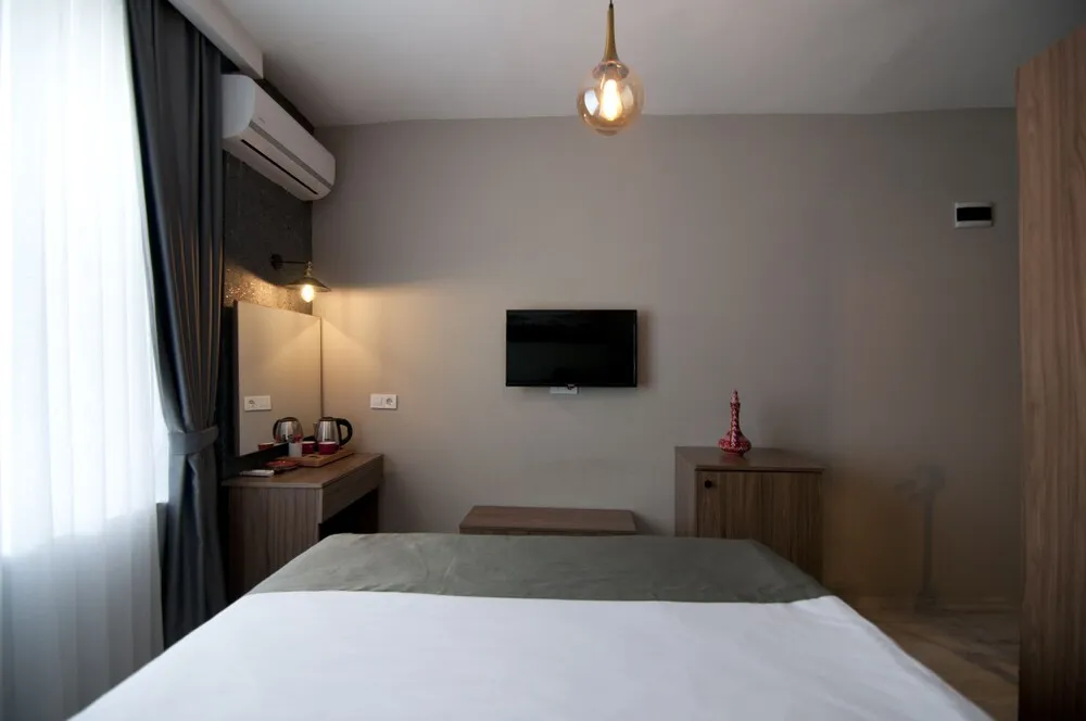 Deluxe Tek Büyük Yataklı Oda