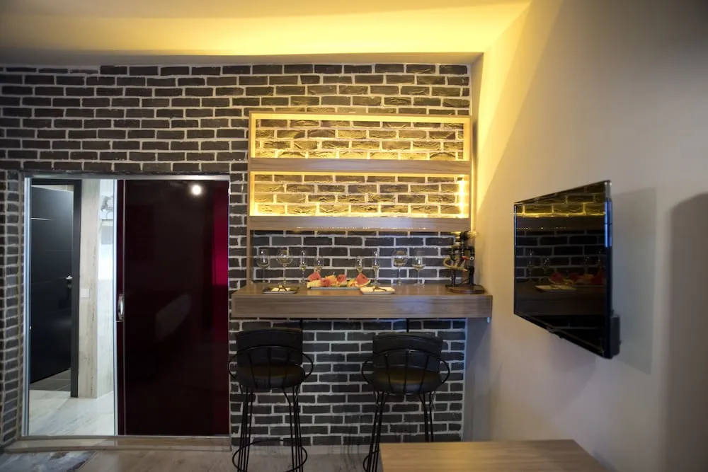 Luxury Tek Büyük Yataklı Oda