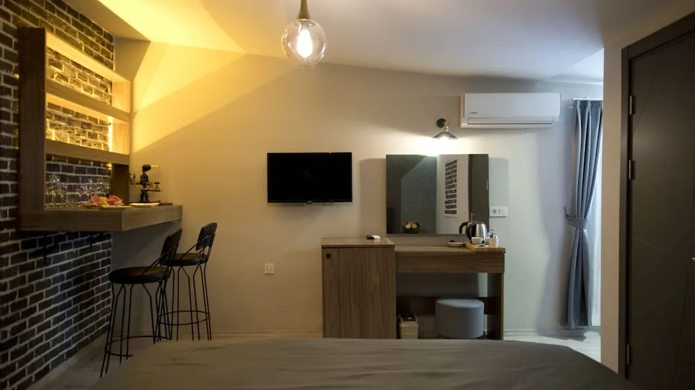 Luxury Tek Büyük Yataklı Oda