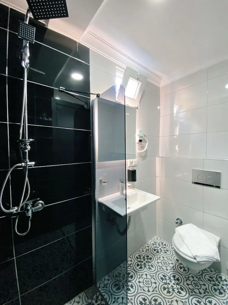Standard Tek Büyük Yataklı Oda, Balkon