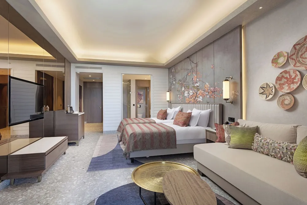 Superior Room Swim-up