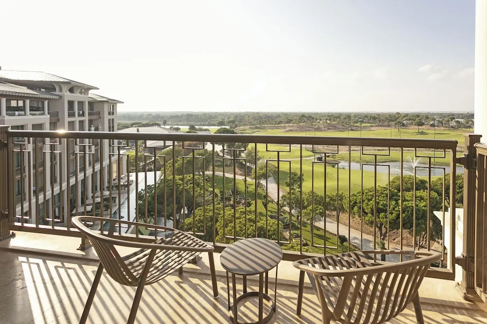 Superior Room, Golf View