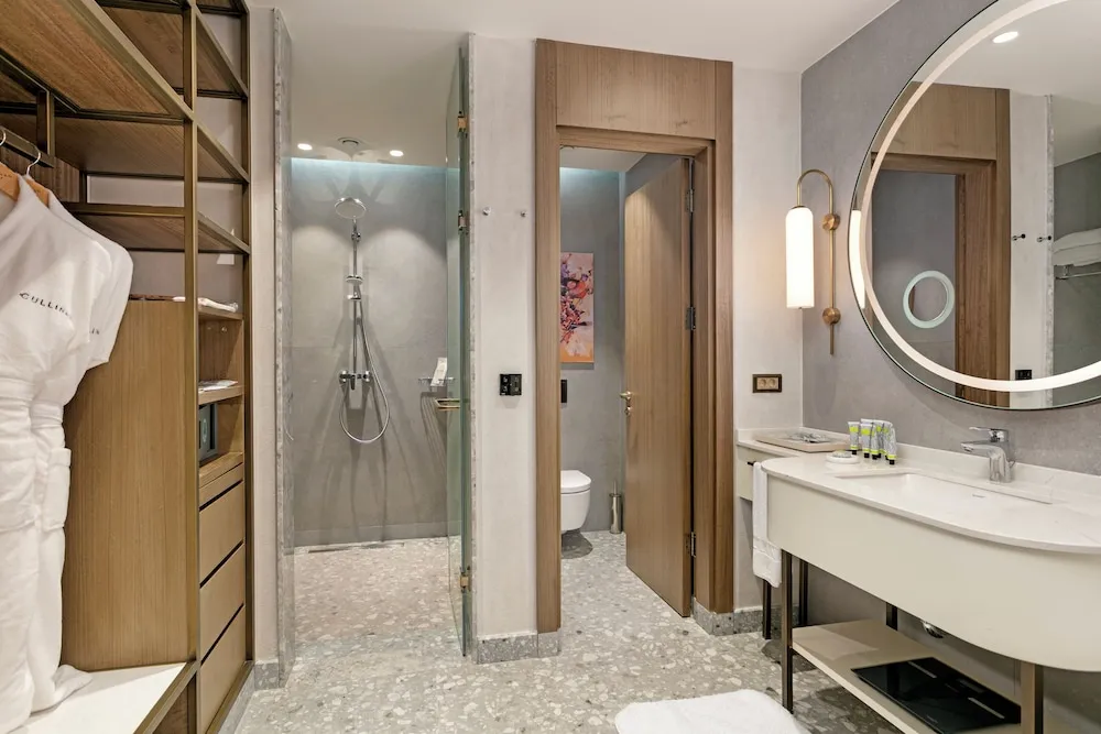 Superior Room, Golf View