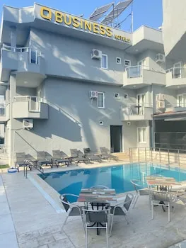 Q Business Hotels