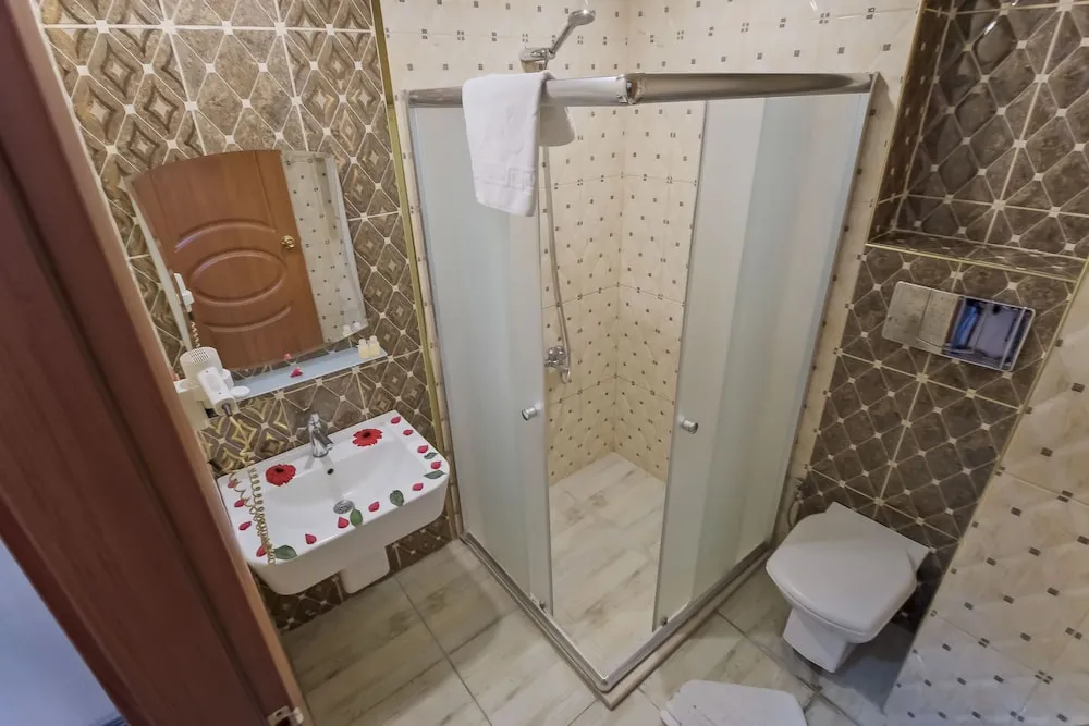 City Tek Büyük veya İki Ayrı Yataklı Oda