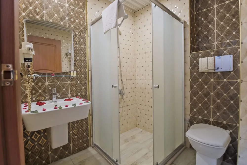 City Tek Büyük veya İki Ayrı Yataklı Oda