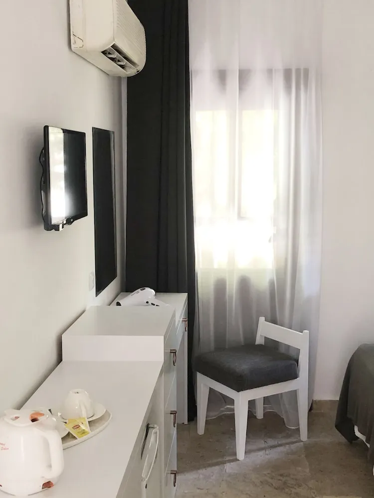 Standard Üç Kişilik Oda (with Extra Bed 3 Adults)