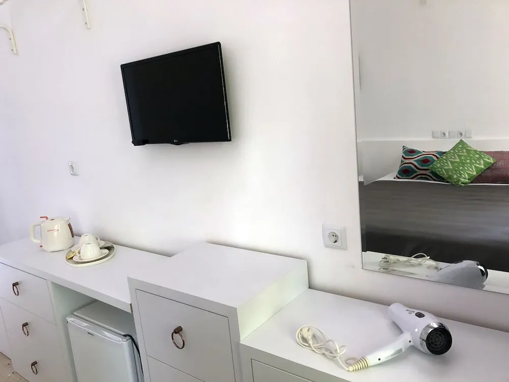 Standard Üç Kişilik Oda (with Extra Bed 3 Adults)