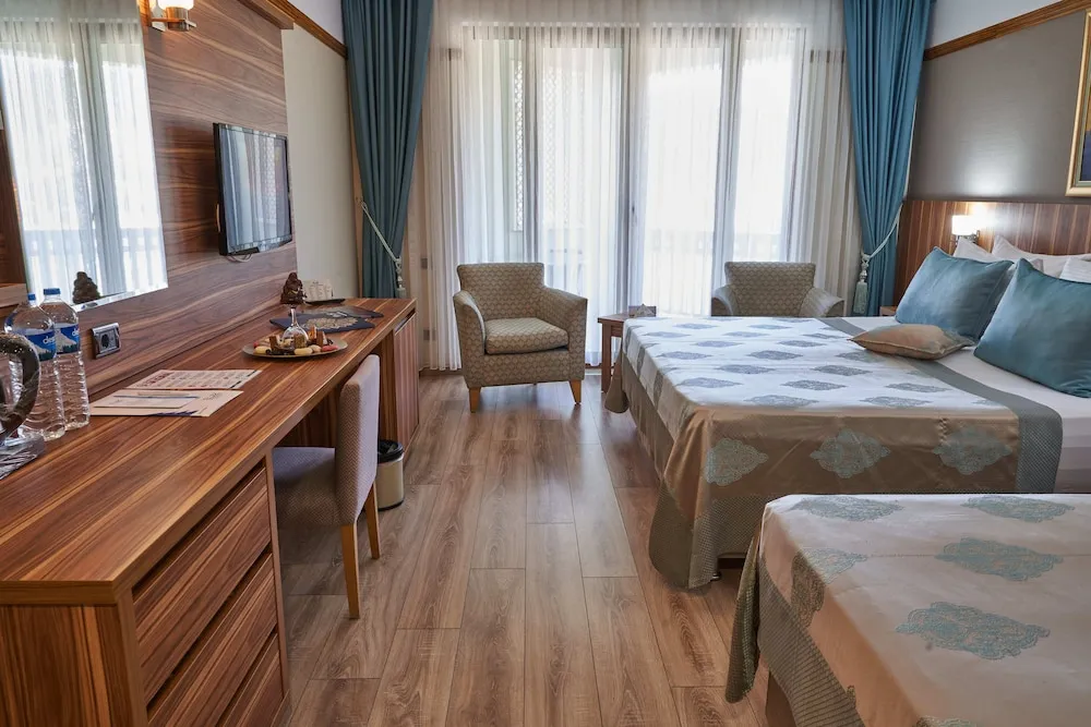 Deluxe Oda, 1 Çift Kişilik Yatak, Avlu Manzaralı