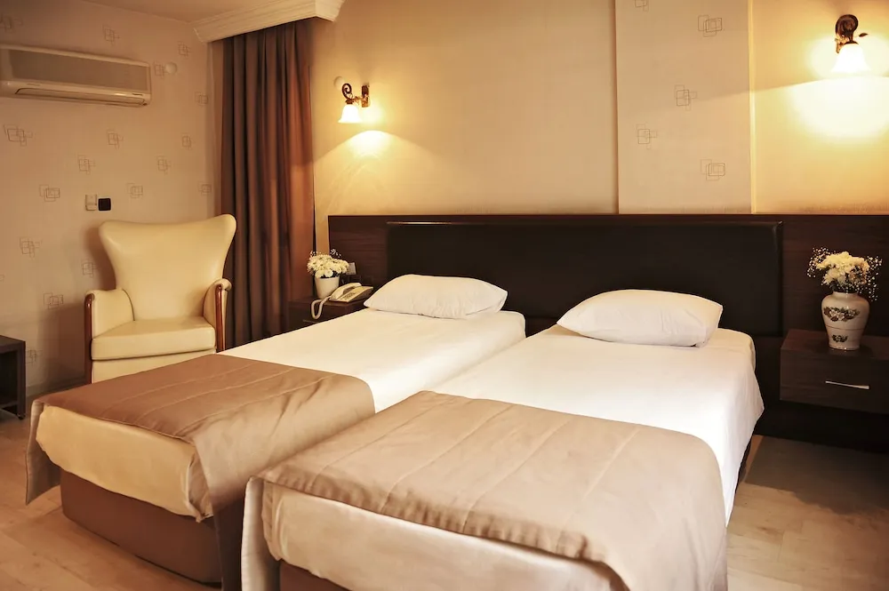 Standard Üç Kişilik Oda