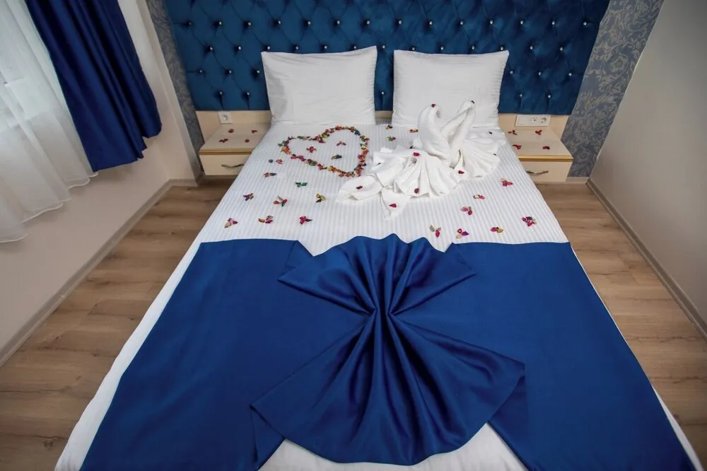 Standard Tek Büyük Yataklı Oda, Bahçe Manzaralı