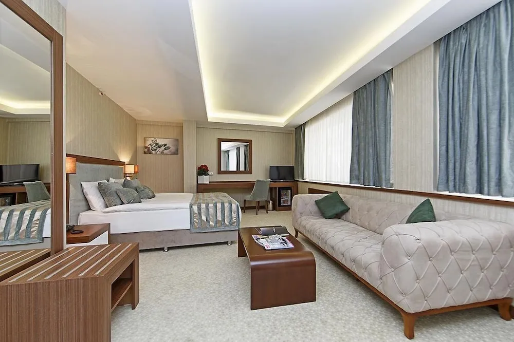 Deluxe Tek Büyük Yataklı Oda