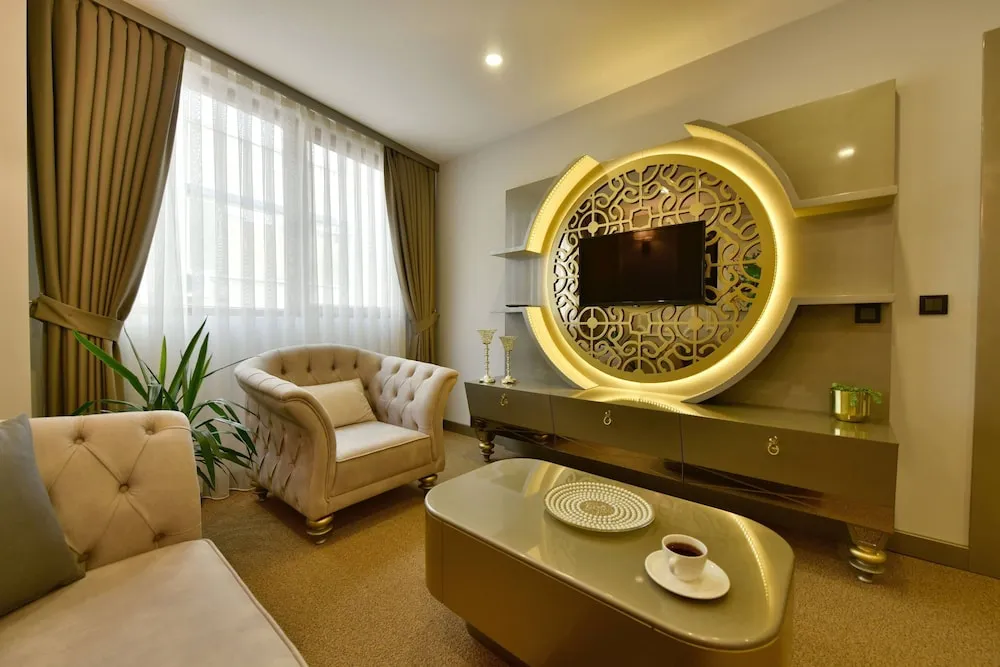 Corner Suite
