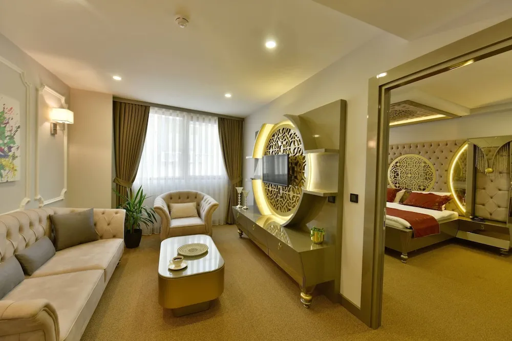 Corner Suite