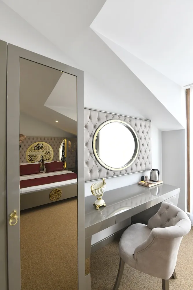 King Suite