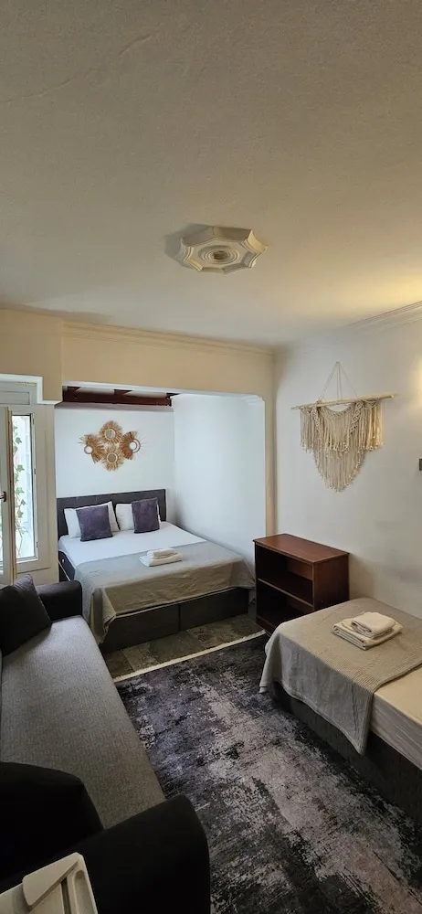 Standard Üç Kişilik Oda