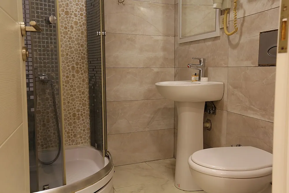 Deluxe Üç Kişilik Oda