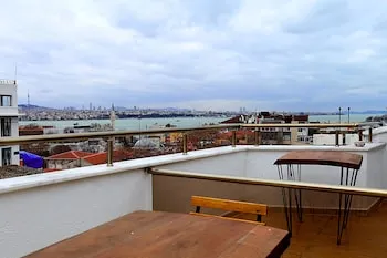 Galata King Suites