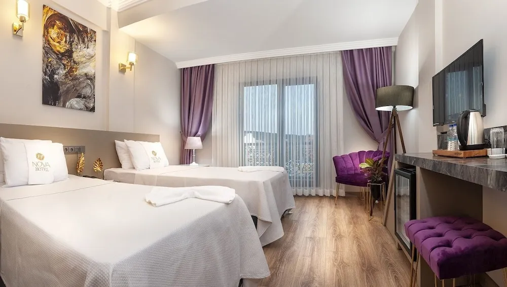 Deluxe İki Ayrı Yataklı Oda