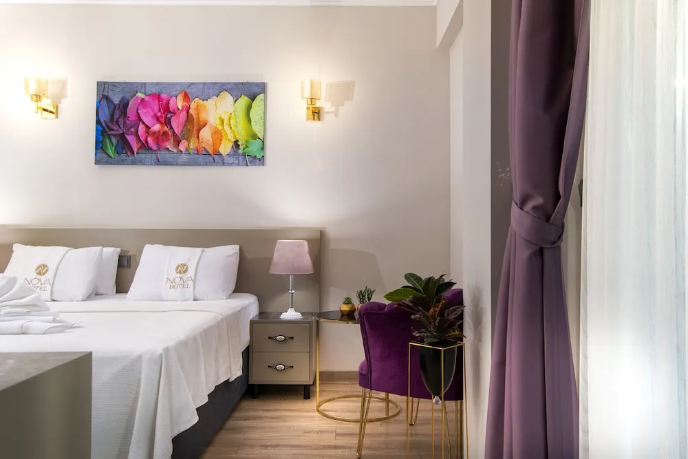 Deluxe Tek Büyük Yataklı Oda