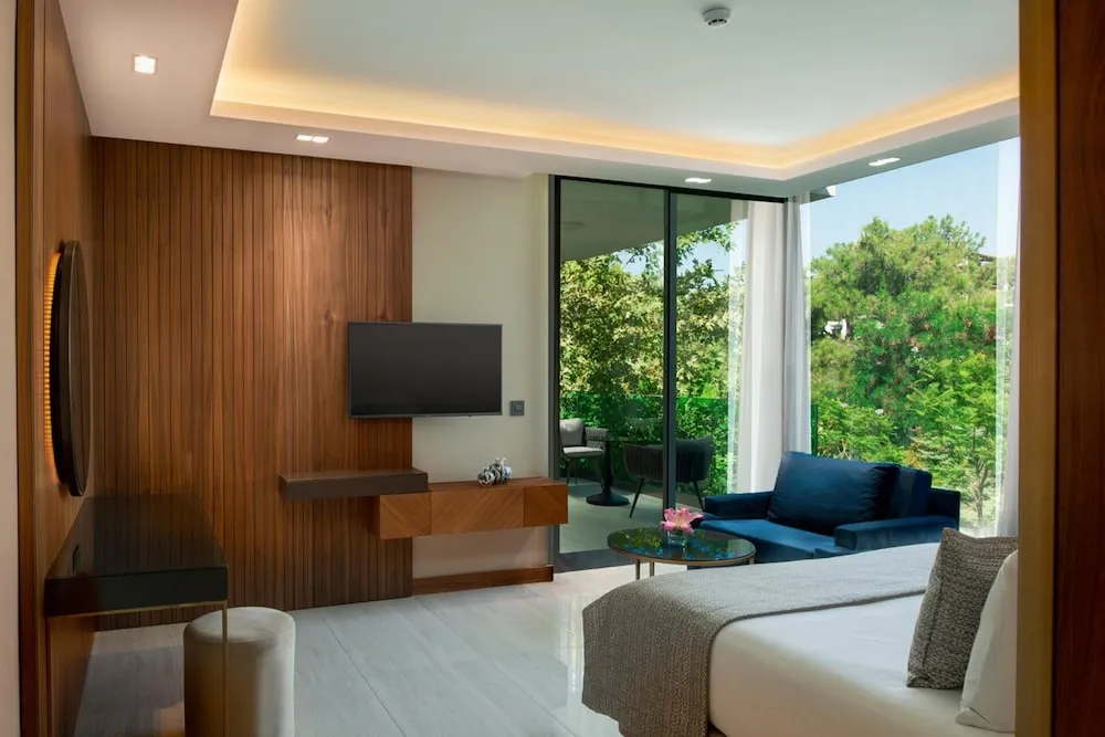 Superior Oda, Bahçe Manzaralı