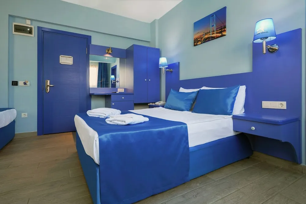 Deluxe Dört Kişilik Oda