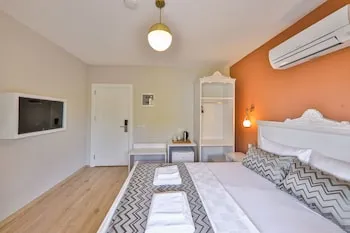 Lora Kaş Otel