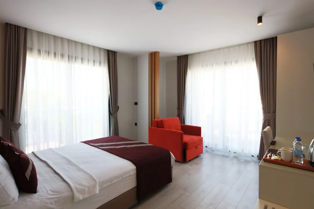 Deluxe Üç Kişilik Oda