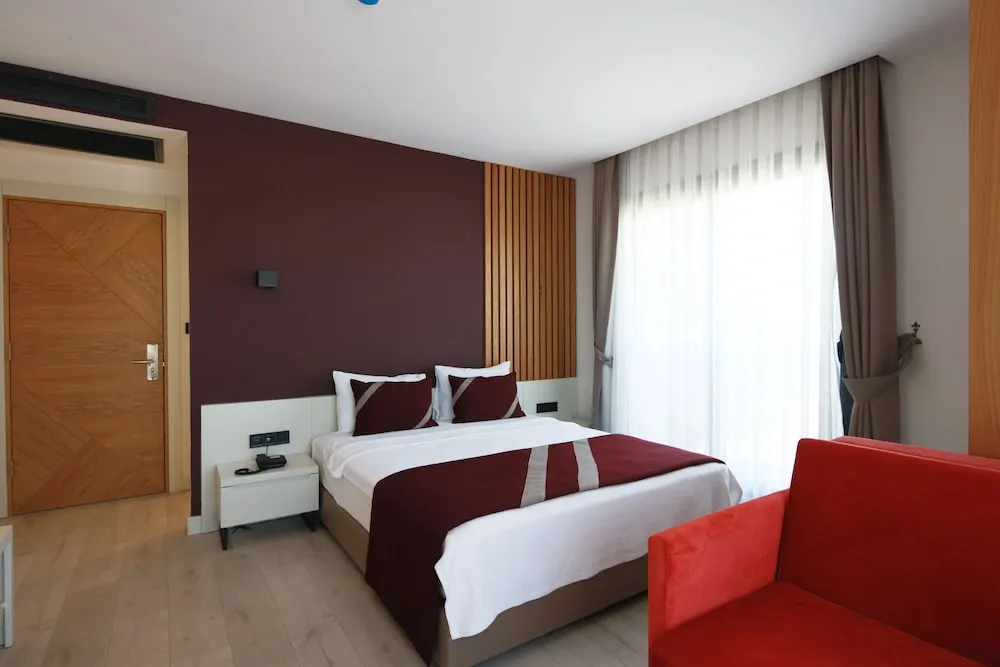 Deluxe Üç Kişilik Oda
