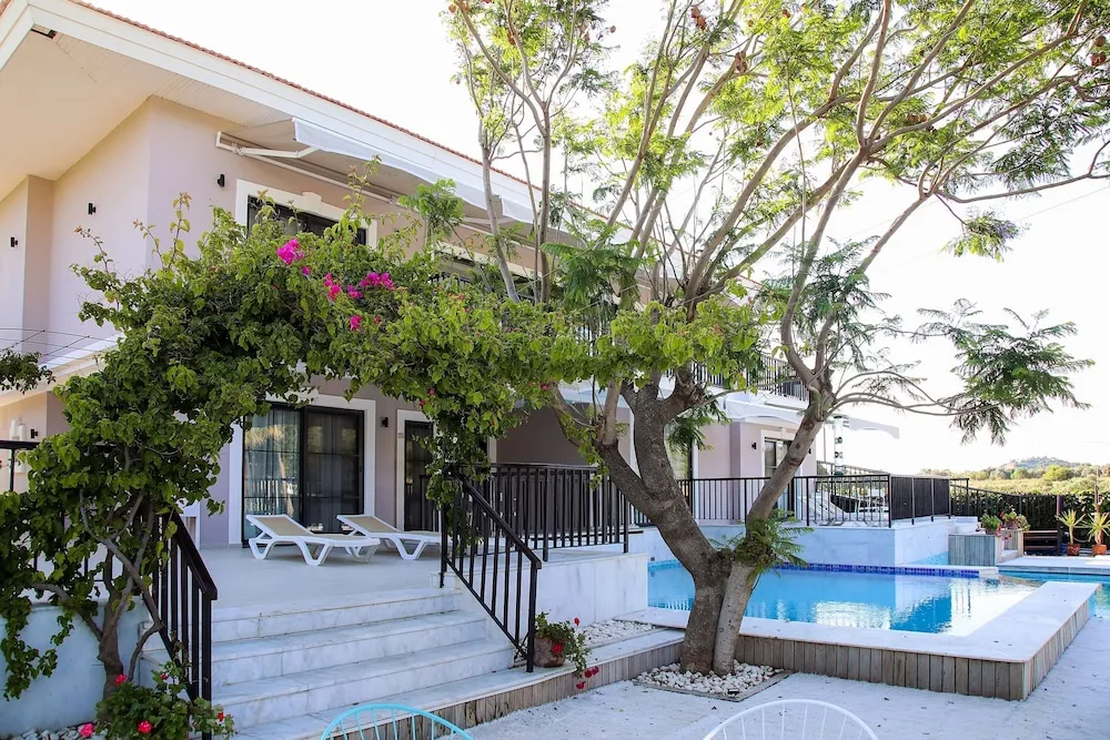 Deluxe Oda, Havuz Manzaralı, Havuz Kenarı