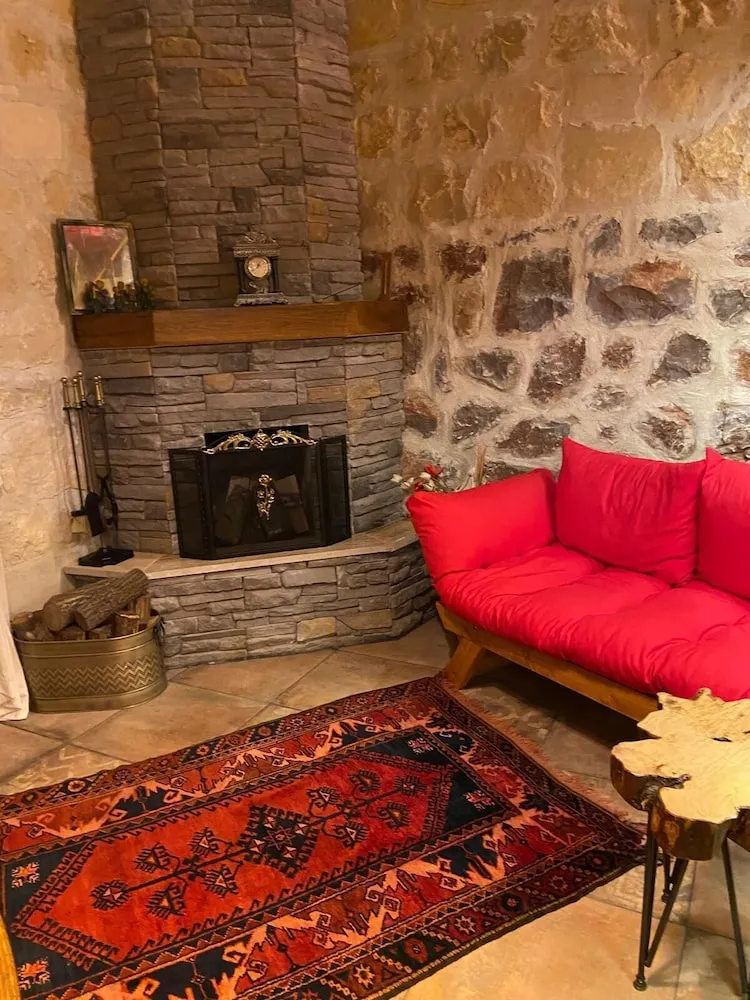 Villa, Nehir Manzaralı, Bahçeli