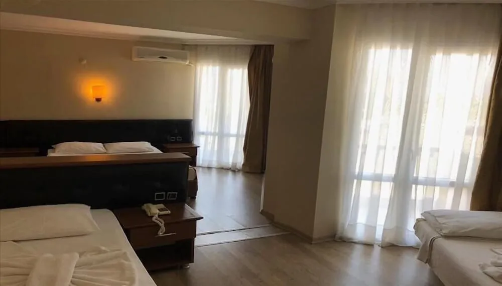 Family Dört Kişilik Oda