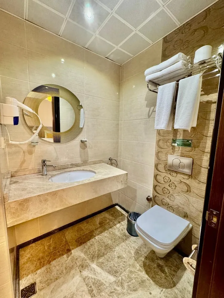 Deluxe Üç Kişilik Oda