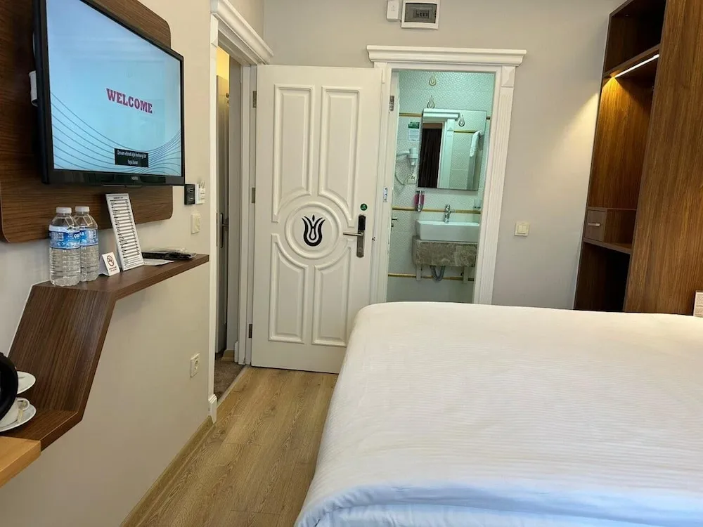 Family Connecting Room 4 Pax