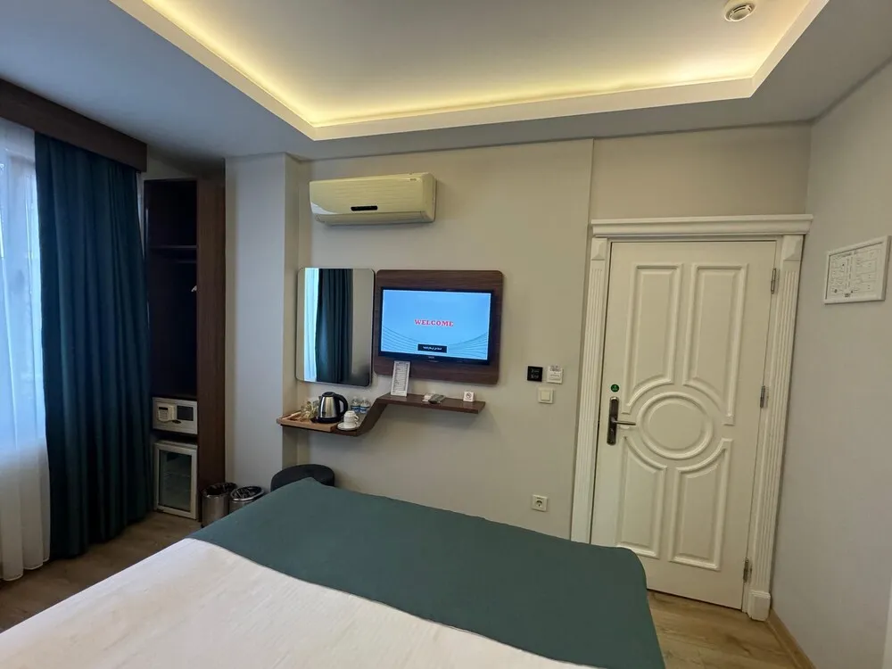 Standard Tek Büyük Yataklı Oda