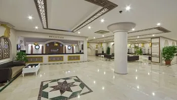 07 Group Hotel