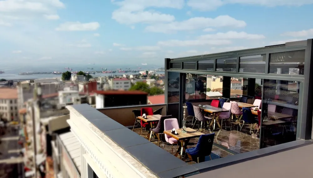 Grand Dört Kişilik Oda