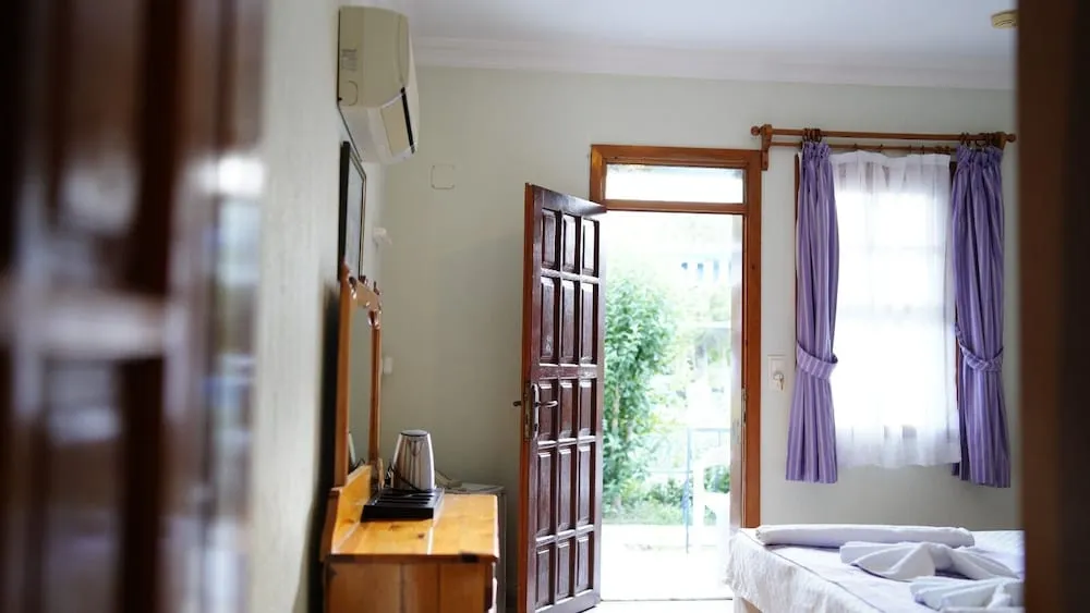 Luxury Tek Büyük veya İki Ayrı Yataklı Oda