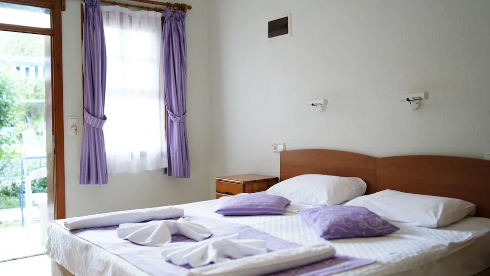 Luxury Tek Büyük veya İki Ayrı Yataklı Oda