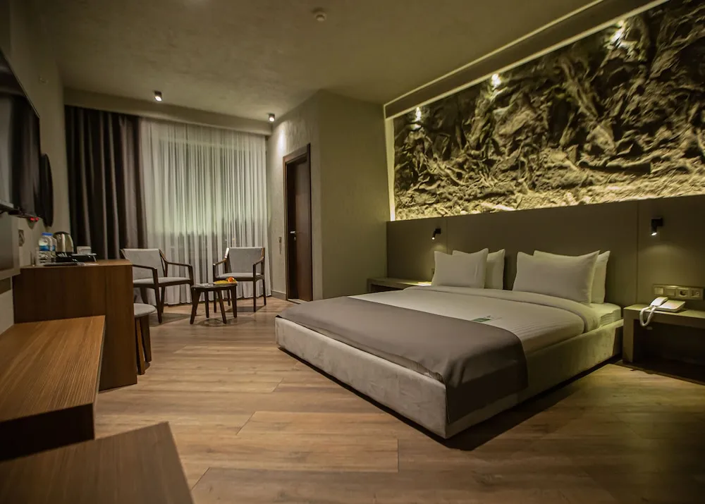 Comfort Tek Büyük Yataklı Oda