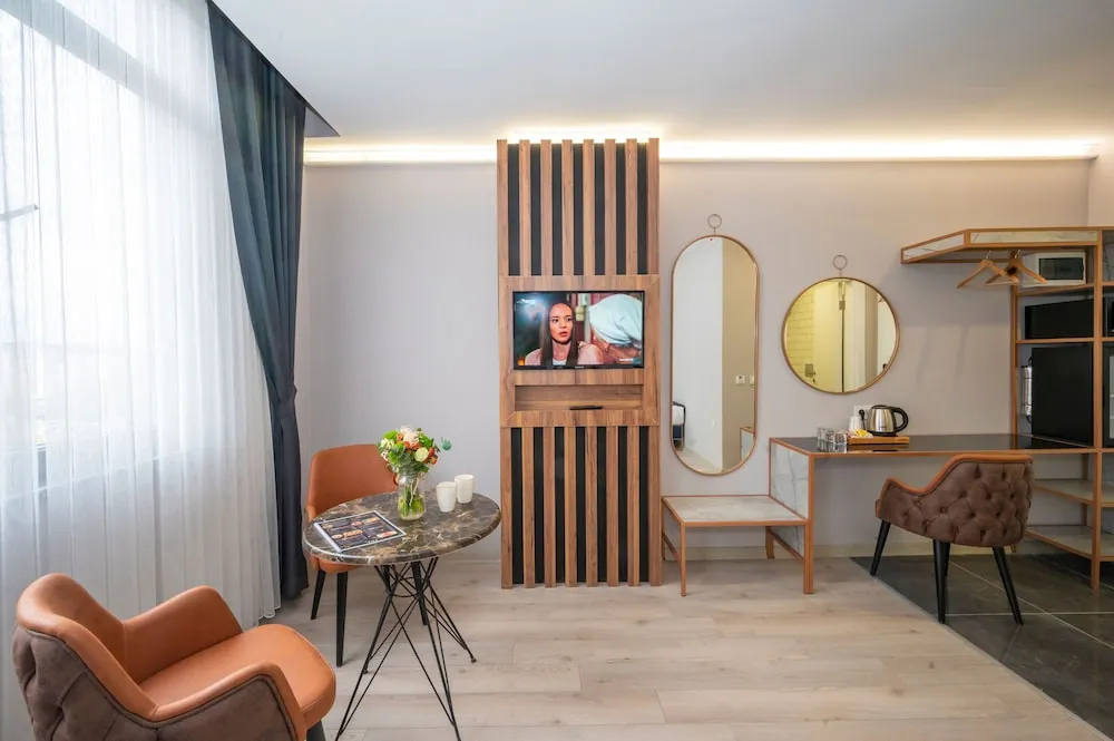 Deluxe Üç Kişilik Oda